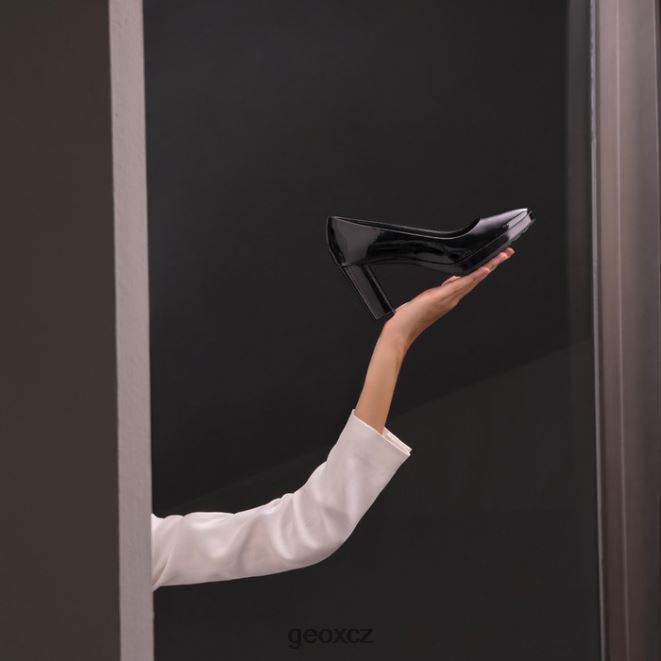 chůze potěšení 85 žena 4NH06298 Černá Geox