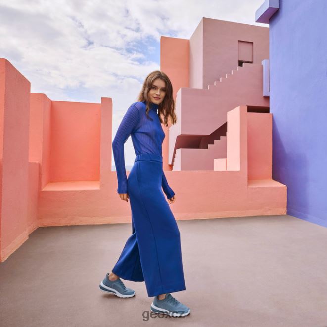 spherica actif žena 4NH0641 světlá obloha Geox